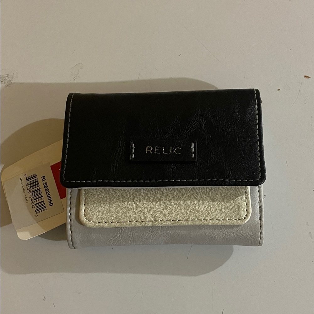 Relic Dual-Tone Black and Cream tri fold Wallet